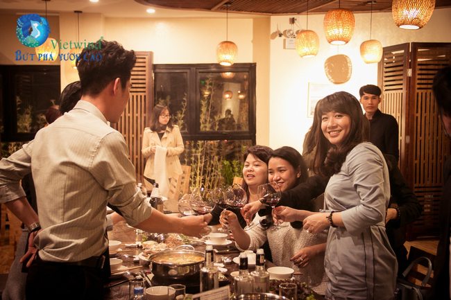 to-chuc-su-kien-8-3-2017-vietwind-4